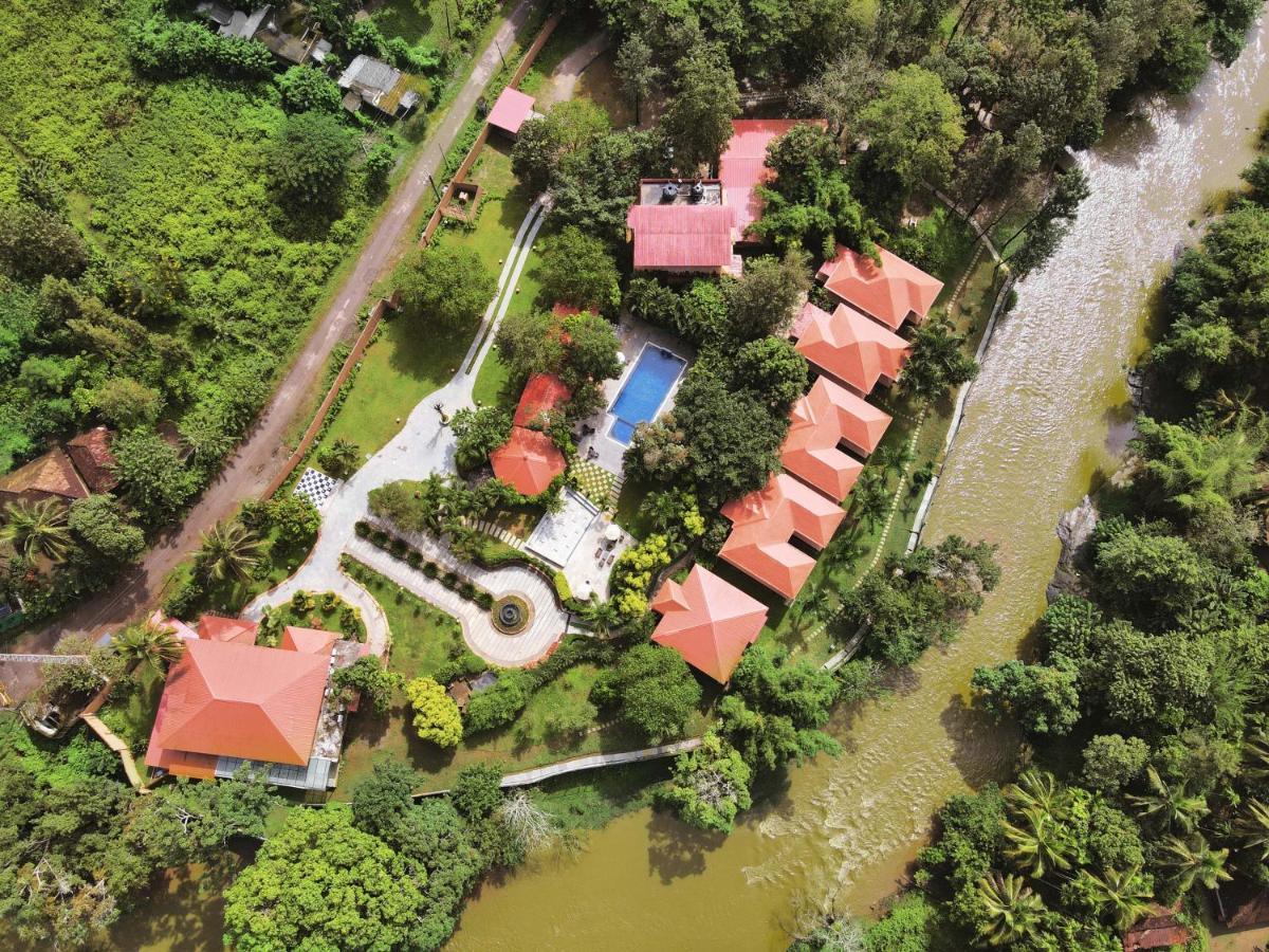 Regenta Jungle Resort Kabini Springs Begūr Extérieur photo